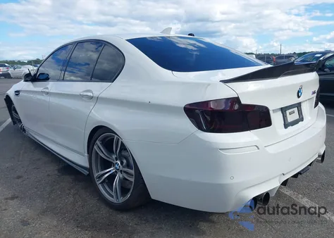 2013 BMW M5 from USA, damaged, VIN WBSFV9C52DC773928
